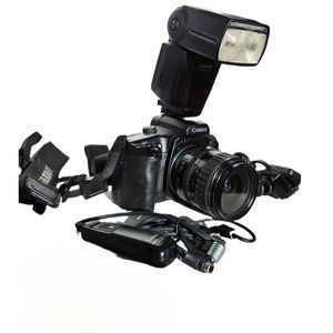 MAKE AN OFFER Canon Kit EOS Elan 7e 35mm SLR Film 28-80 Mm Lens Speedlit…